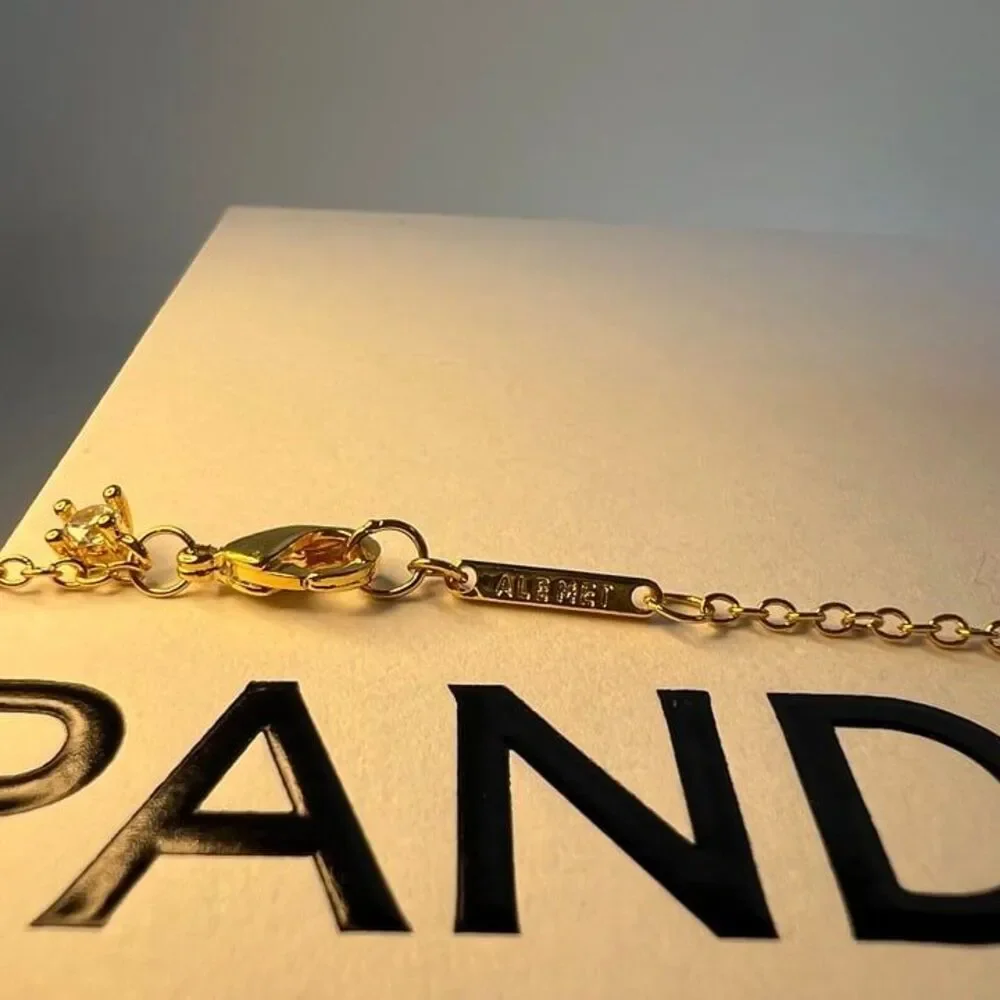 Pandora Golden Sparkling Bow Jewelry Set - Picture 4 of 6